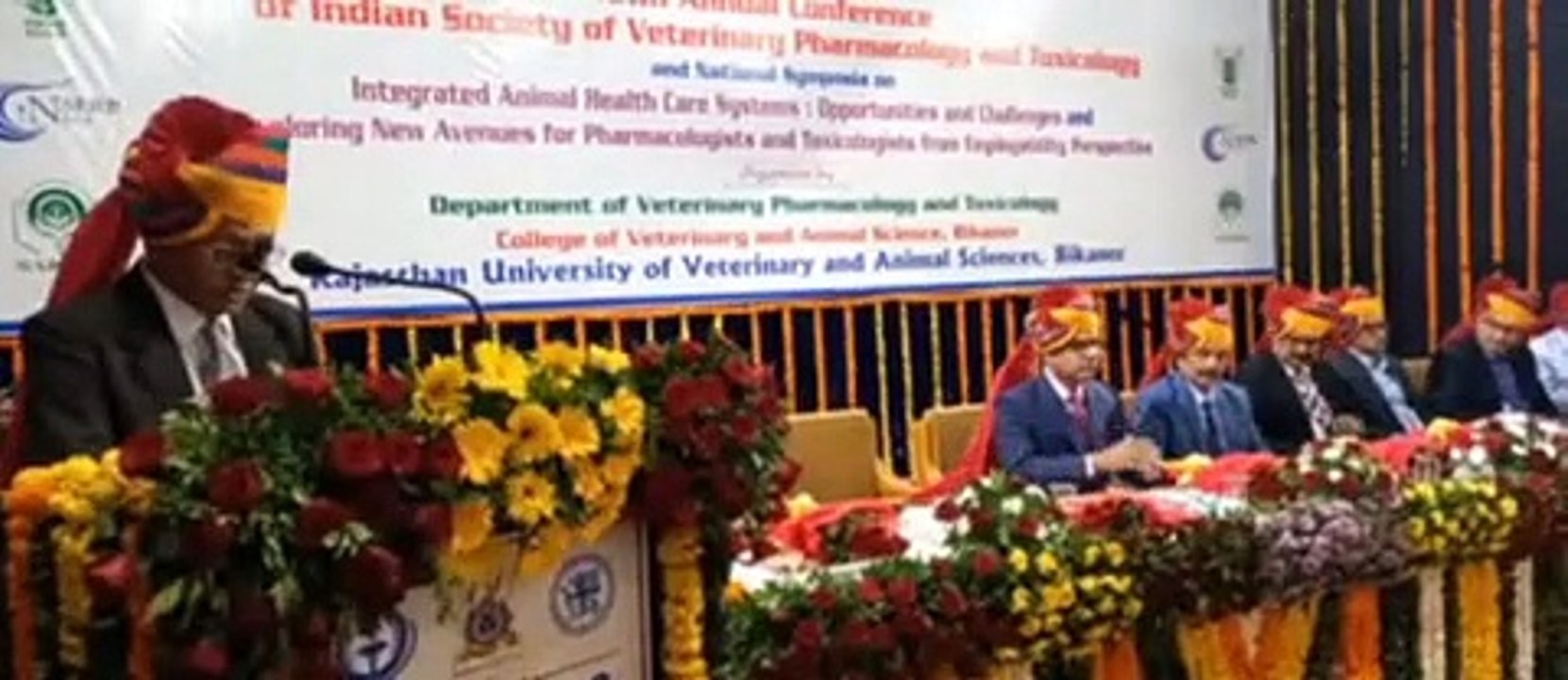 पोषणयुक्त आहार की आपूर्ति में स्वस्थ पशुधन और अच्छे उत्पादन की अहम भूमिका