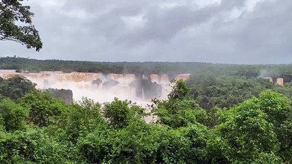 Vazão d’água nas Cataratas está em 10 milhões de litros por segundo