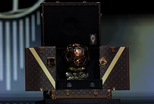 AR OOV BALLON DOR 031123