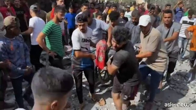 Palazzo distrutto a Khan Yunis, nel sud della Striscia di Gaza
