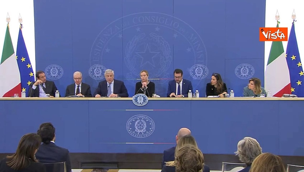 Israele, Tajani: Dal valico di Rafah usciti sette italiani con i loro familiari