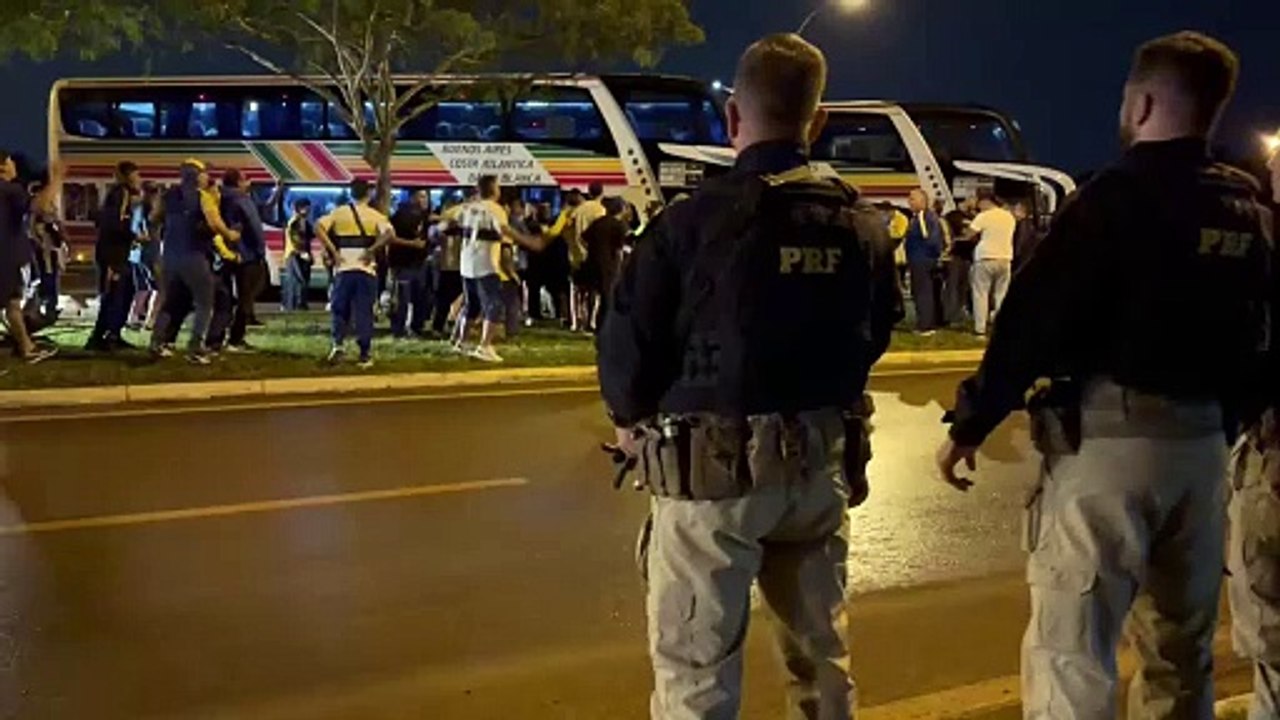 Mais de 2 mil torcedores do Boca Juniors já passaram pela fronteira no Paraná, diz PRF