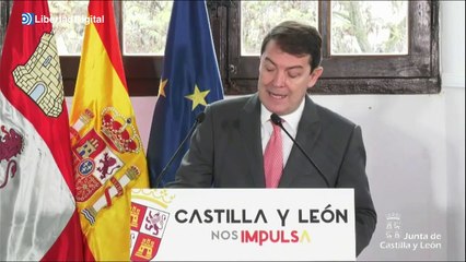 Mañueco, contra Sánchez: "Está comprando apoyos con el dinero de todos"