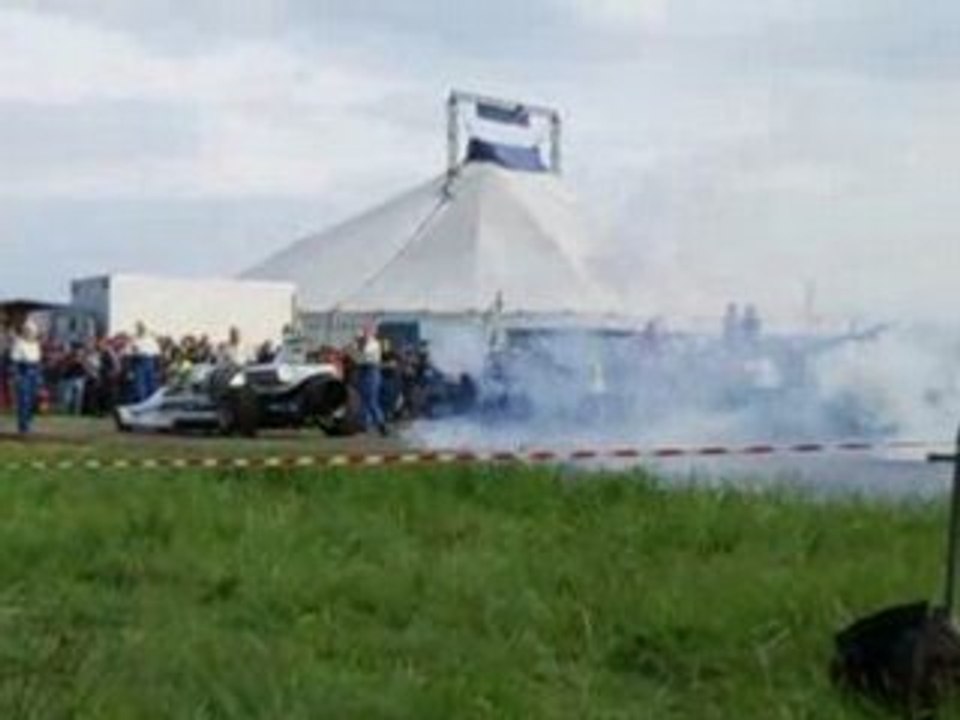 voiture dragster réacteur d'avion dragmob