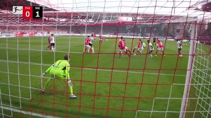 10e j. - Francfort enfonce un peu plus l'Union