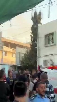 İsrail Gazze'deki Şifa Hastanesi girişini bombaladı