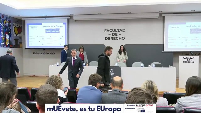 La eurodiputada Alicia Homs llama a la juventud a convencer a los gobiernos de atajar sus problemas