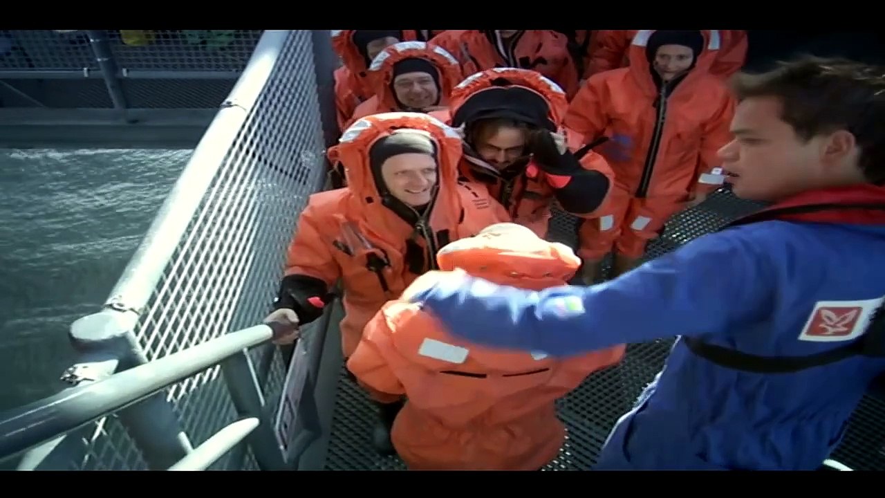 KATIE MELUA — Katie Interview: The Gig On The Rig | Extras | Katie Melua - Concert Under the Sea