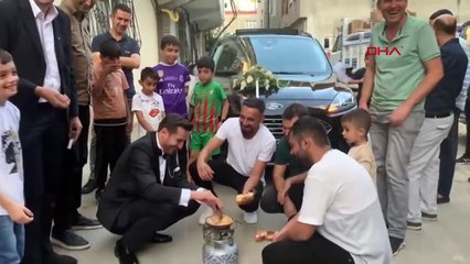 Düğün Eğlencesinde Arkadaşlarından Sürpriz