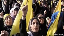 Sostenitori di Hezbollah in strada a Beirut