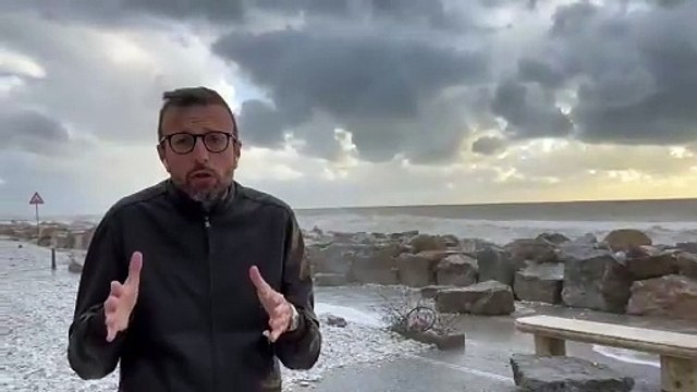 Mareggiata a Marina di Pisa, Mazzeo: L'Europa ci aiuti per un piano anti-erosione