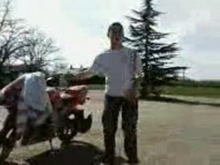 Le meilleir danceur du coin lol