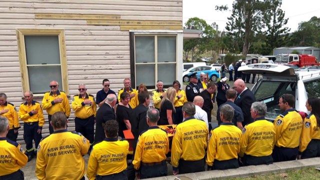 Homes and livestock fodder destroyed in NSW bushfires