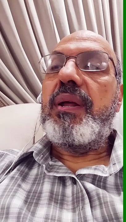 إِن يَمۡسَسۡكُمۡ قَرۡحٞ فَقَدۡ مَسَّ ٱلۡقَوۡمَ قَرۡحٞ مِّثۡلُهُۥۚ وَتِلۡكَ ٱلۡأَيَّامُ نُدَاوِلُهَا بَيۡنَ ٱلنَّاسِ وَلِيَعۡلَمَ ٱللَّهُ ٱلَّذِينَ ءَامَنُواْ وَيَتَّخِذَ مِنكُمۡ شُهَدَآءَۗ وَٱللَّهُ لَا يُحِبُّ ٱلظ