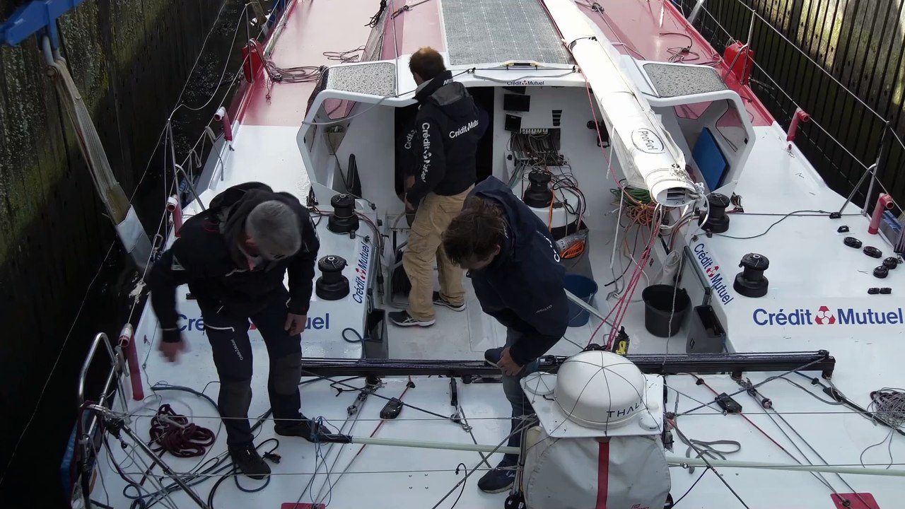 vendredi-03-11-2023-interview-de-ian-linpinski-credit-mutuel-remise-a-leau-du-bateau