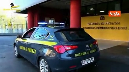 Descargar video: Scoperta piantagione di cannabis a Roma, l'operazione della Guardia di Finanza