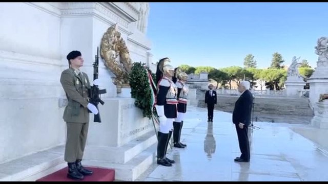 Mattarella all'Altare della Patria per Giorno dell'Unità Nazionale