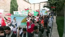 La branche provinciale de la jeunesse de l'AK Party Bursa a organisé une marche de soutien à la Palestine