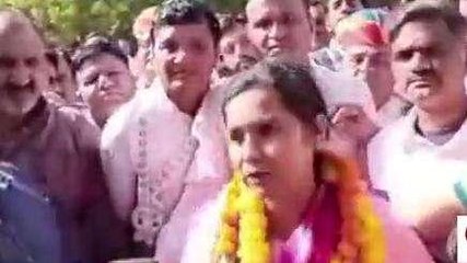 जोधपुर: कांग्रेस प्रत्याशी मनीषा पवार ने दाखिल किया नामांकन, सुनें क्या बोली?