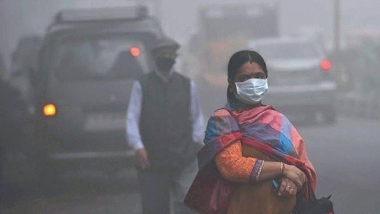 Delhi Air Pollution: प्रदुषण से बचने के उपाय | How To stay Safe From Pollution In Hindi
