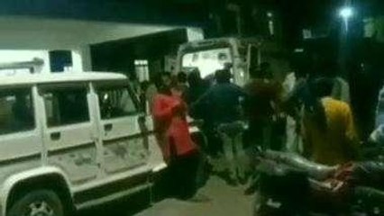 धान से भरे ट्रैक्टर ट्रॉली में बैठना बुजुर्ग को पड़ा महंगा, करंट लगने से हुई मौत