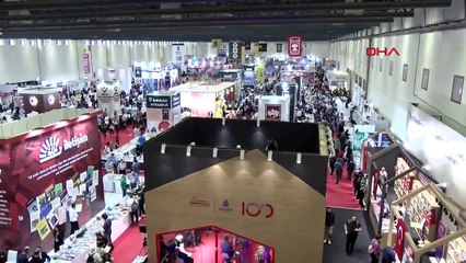 Les amateurs de livres ont manifesté un grand intérêt pour le Salon international du livre TÜYAP