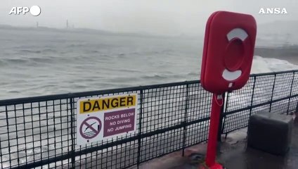 Maltempo in Inghilterra, il passaggio a Dover della tempesta Ciaran