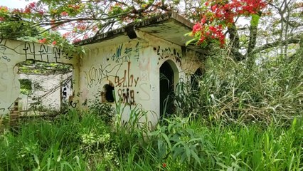 SUPOSTA CASA ABANDONADA, ALGUÉM PASSOU POR ALI