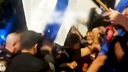 Netanyahu'nun evinin önünde protesto: Katil Bibi