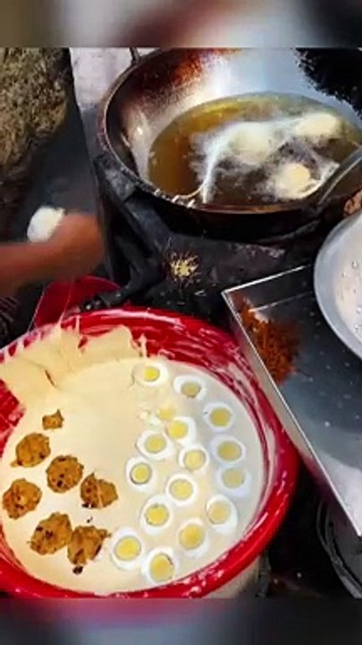 Street food in India - Not just boiled eggs