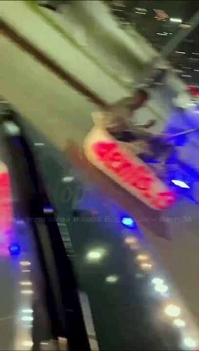 Воронежцы катались по городу в ванне и запускали салюты