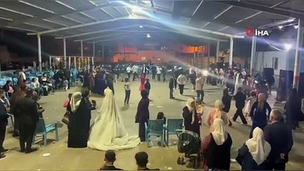 Davetlinin otomobili düğünde alev aldı