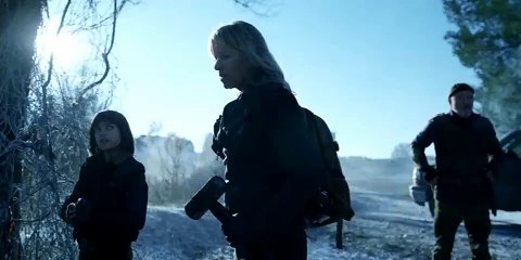 Fear the Walking Dead S08E10 Keeping Her Alive