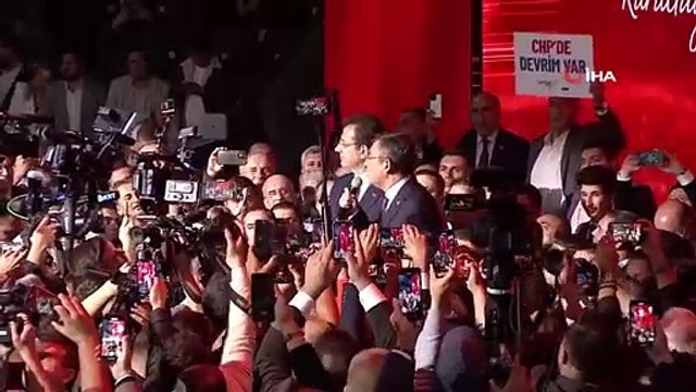 CHP'nin yeni başkanı Özgür Özel, 81 il başkanı ile bir araya geldi: Partimize yakışır bir PM listesi yapacağız