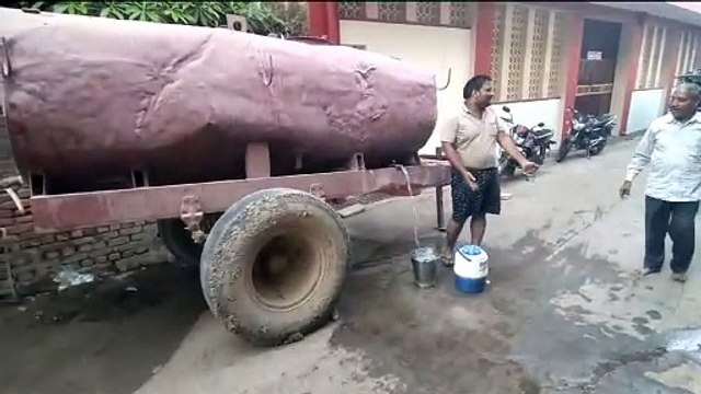 सिंधी कॉलोनी में पाइप लाइन टूटी, एक सप्ताह से पेयजल सप्लाई ठप