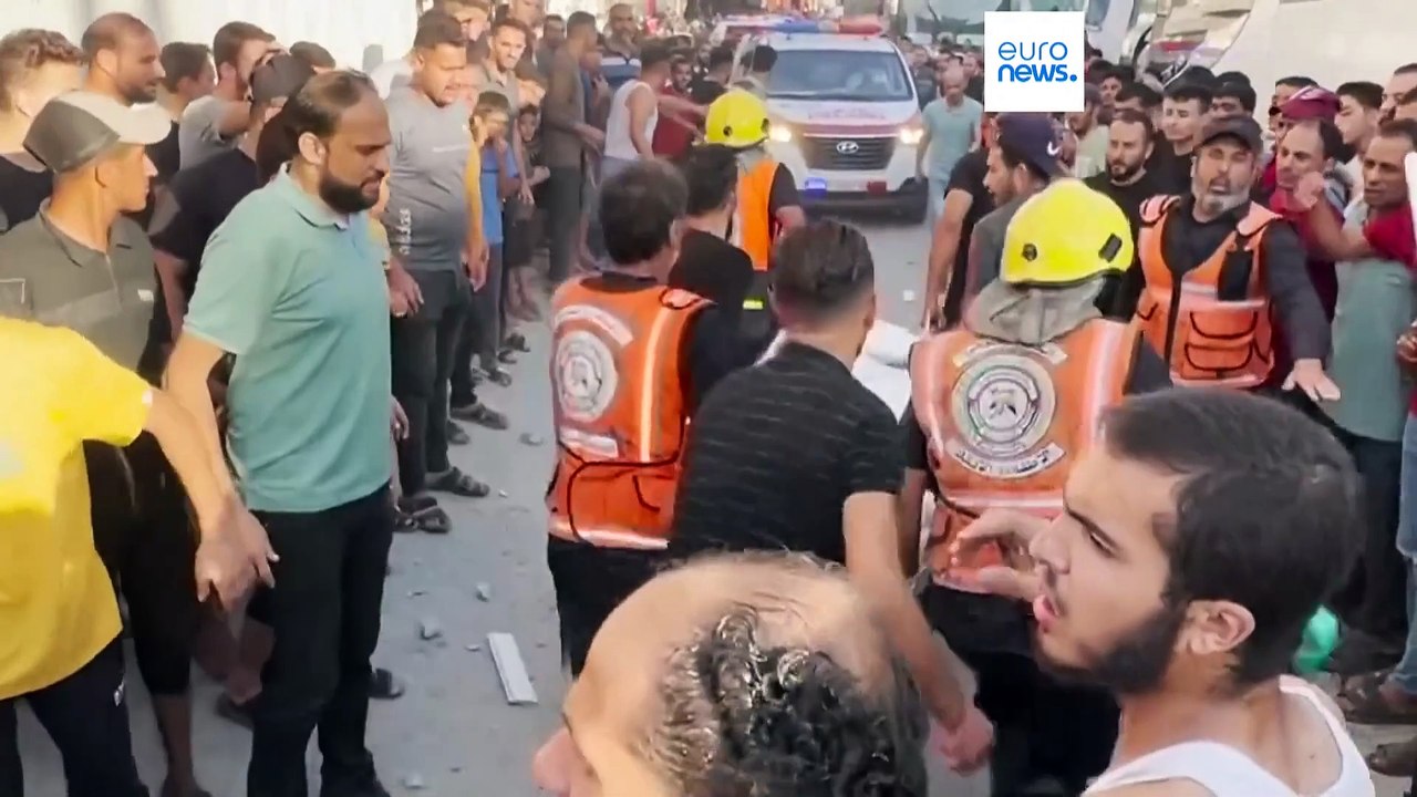 قصف إسرائيلي على مخيم المغازي يوقع 45 قتيلا جلهم أطفال ووزير إسرائيلي إلقاء قنبلة نووية على غزة ممكن