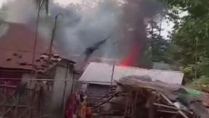 BREAKING: भीषण आग ने मचाई तबाही, कई घर सहित लाखों का सामान जलकर राख