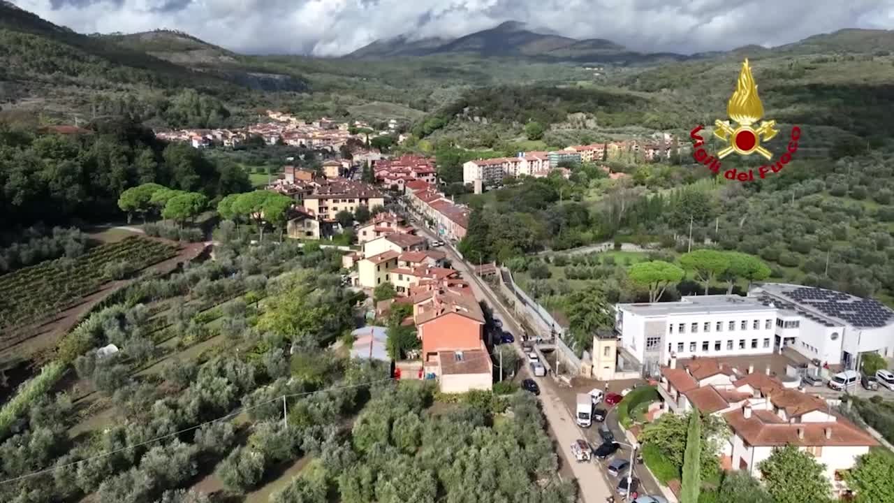 Maltempo in Toscana, la ricognizione aerea a Prato, nella frazione di Figline