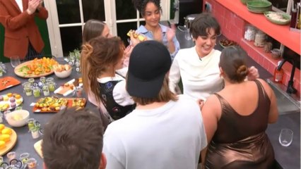 VOICI : Star Academy : une élève disparaît pendant la première nuit au château !