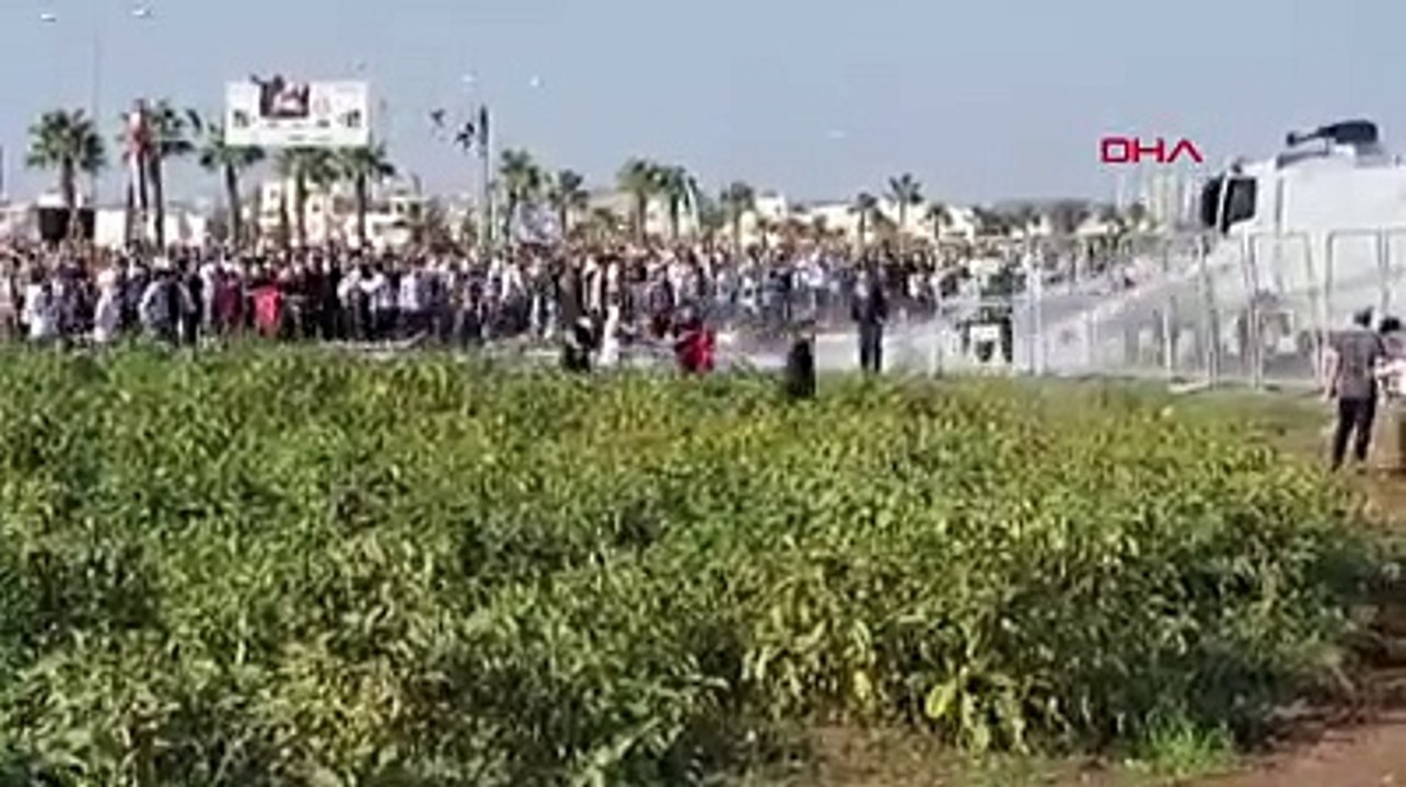 İncirlik Hava Üssü önündeki İHH eylemine polis müdahalesi