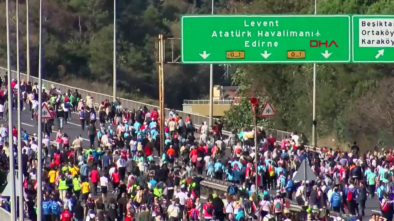 Le marathon d'Istanbul a été témoin d'images colorées