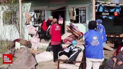 Iğdır'da gönüllü gençler, yaşlıların yüzünü güldürüyor