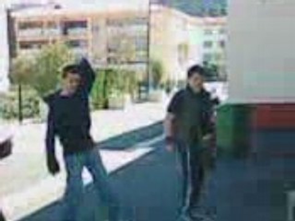 VID000
