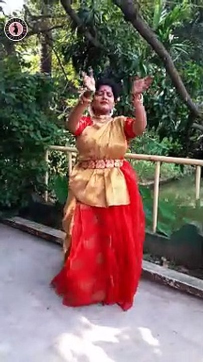 Aaj Baaje Mono Majhe | আজ বাজে মন মাঝে | Durga Sohay #shorts #durgasohay #dance #youtubeshorts #srishtidancersguild