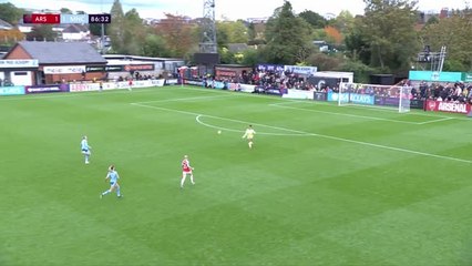 Keating error gifts Arsenal victory over Man City in WSL