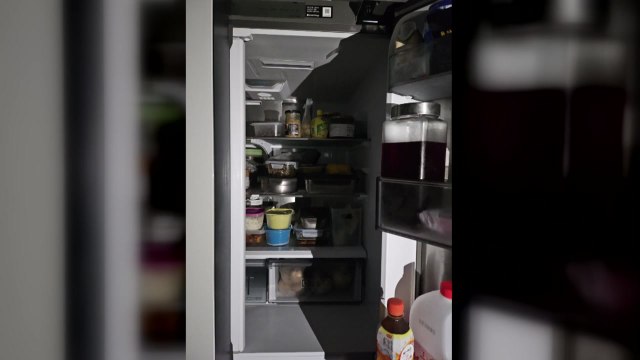 수도권 일대 아파트 정전 잇따라...승강기 갇힌 8명 구조 / YTN