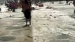 Mar invade orla do Rio de Janeiro e assusta banhistas
