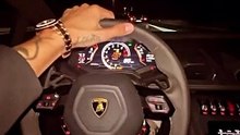 Chanel Totti e Cristian Babalus nella Lamborghini a 150 km/h