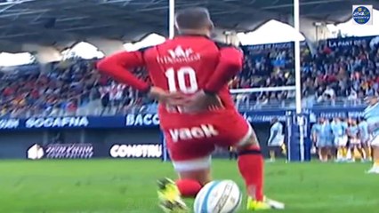 Dan Biggar Collapses to the Floor in Agony with a Back Spasm as He Prepares to Take a Conversion