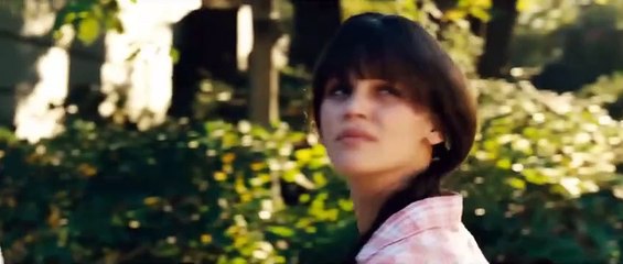 La fille aux neuf perruques Bande-annonce (DE)